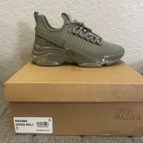 steve madden maxima sneakers - Picture 6 of 6